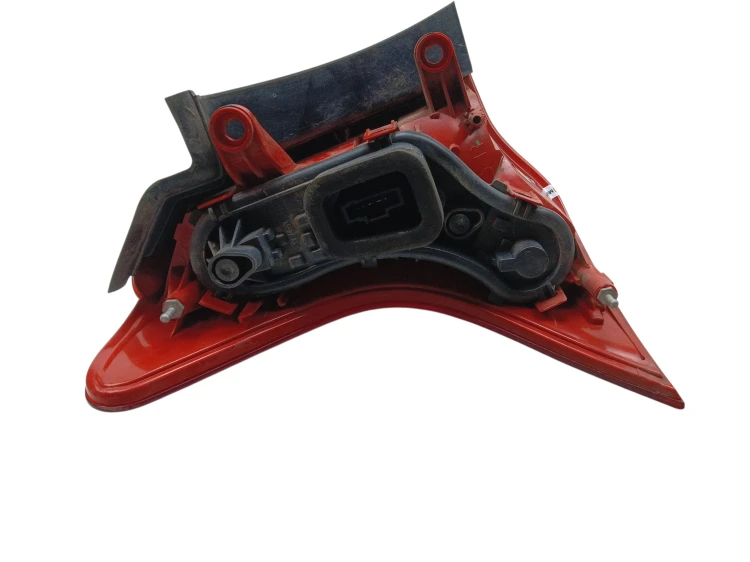 LAMPA PRAWY TYŁ PEUGEOT 3008 I (2009-2013) 1.6 e-HDI 112KM