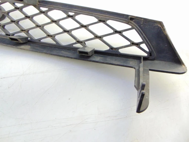ATRAPA GRILL FORD FOCUS MK1 LIFT (2001 -2004) 1.8 TDCI 100HP