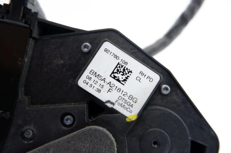 ZAMEK DRZWI PRAWY PRZÓD FORD FOCUS MK3 LIFT (2014-2018) 1.6 Ti-VCT 105 KM B
