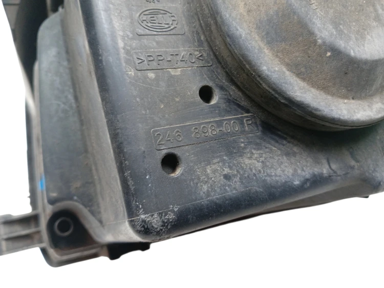 LAMPA PRAWY PRZÓD FORD FUSION LIFT (2005-2012) 1.4 TDCI 68KM 246898-00R