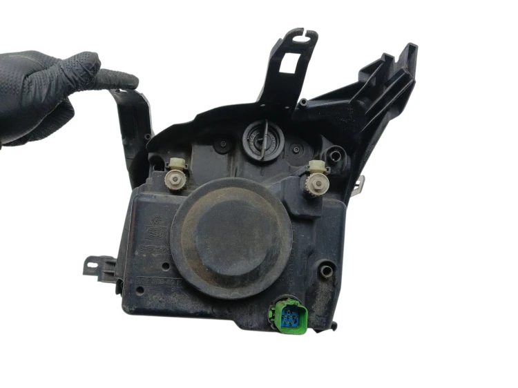LAMPA PRAWY PRZÓD FORD FUSION LIFT (2005-2012) 1.4 TDCI 68KM 246898-00R