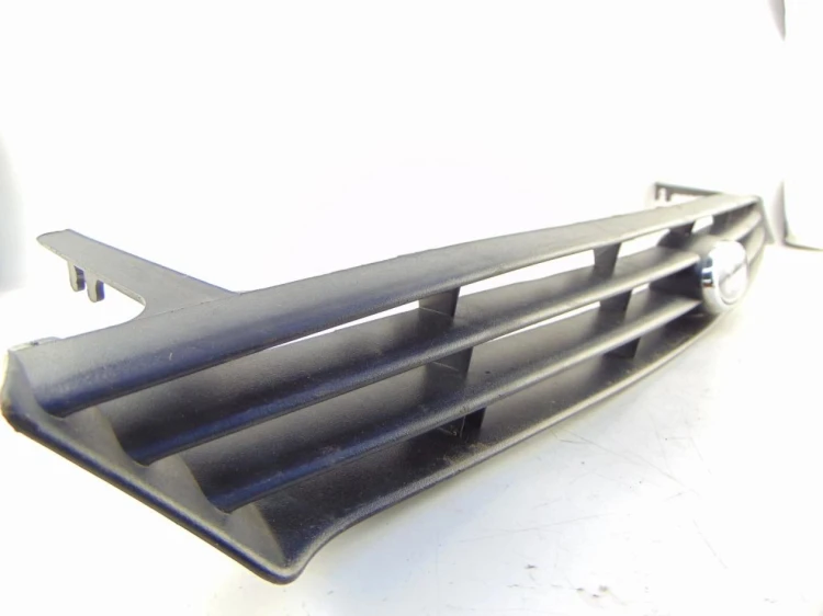 ATRAPA GRILL FORD FOCUS MK1 LIFT (2001 -2004) 1.8 TDCI 100HP