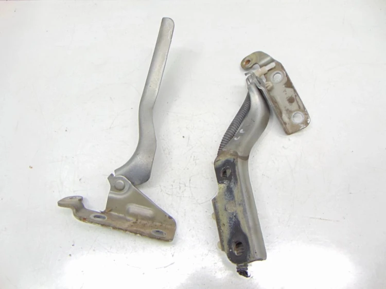 ZAWIASY MASKI SUBARU B9 Tribeca (2005-2006) 3.0L Boxer