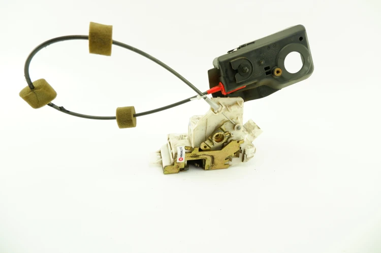 ZAMEK DRZWI LEWY PRZÓD FORD MONDEO MK3 (2000-2003) 1.8 16V 125KM XS41-A2181