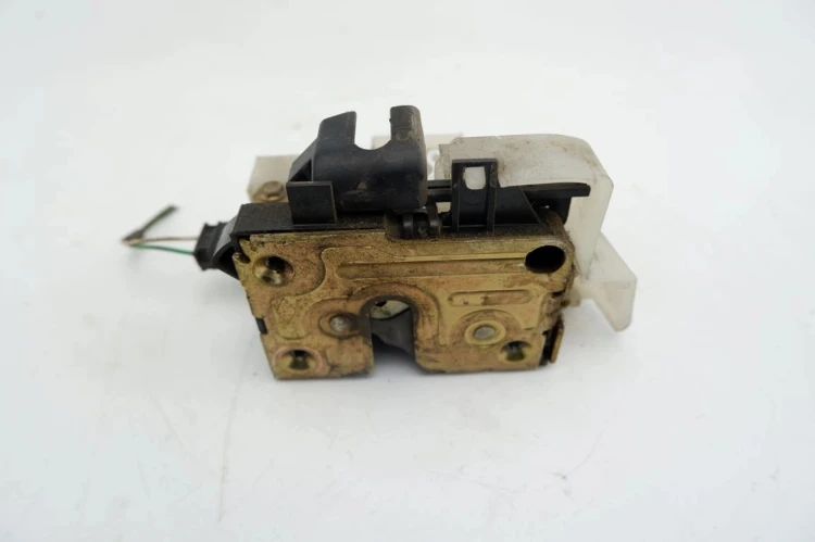 ZAMEK DRZWI LEWY PRZÓD RENAULT SCENIC I LIFT (1999-2003) 1.6 16V