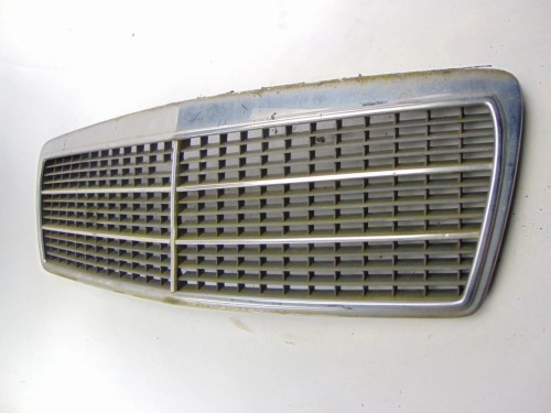 ATRAPA GRILL MERCEDES E W210 (1995-1999) 2.3 BENZ 2108880023