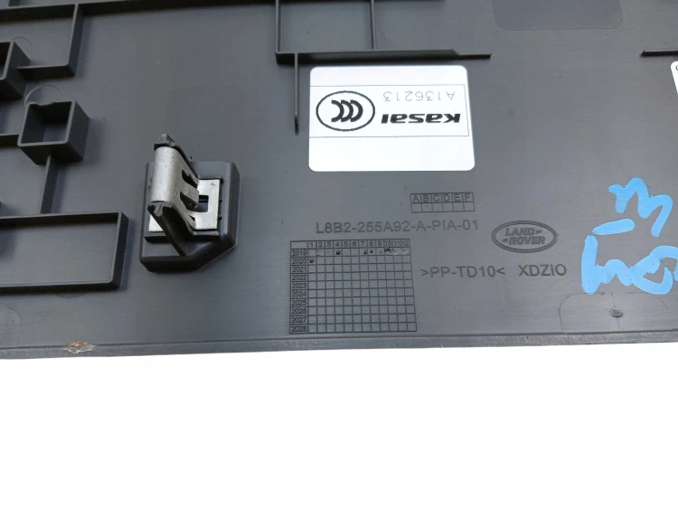 PANEL PODSUFITKI LAND ROVER DEFENDER II L663 (2019-) 2.0 SD4 241KM L8B2-255