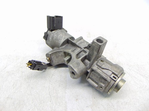 STACYJKA TOYOTA AVENSIS T25 2.0 D4D 45020-05-04