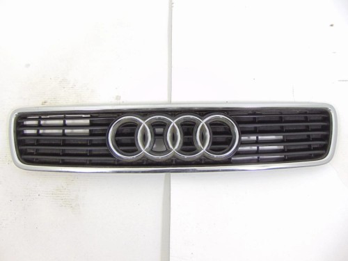 ATRAPA GRILL AUDI A4 B5 (1994 – 2001) 1.9 TDI