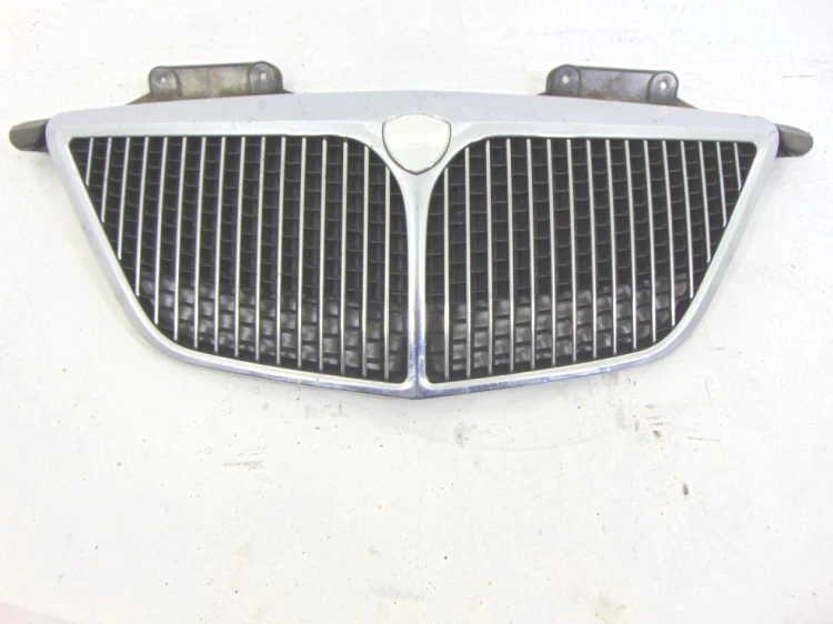 ATRAPA GRILL LANCIA PHEDRA (2002-2010) 2.0 HDI 136KM