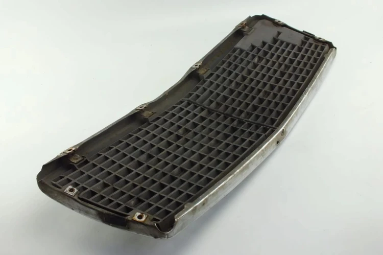 ATRAPA GRILL MERCEDES C W202 1.8 16V
