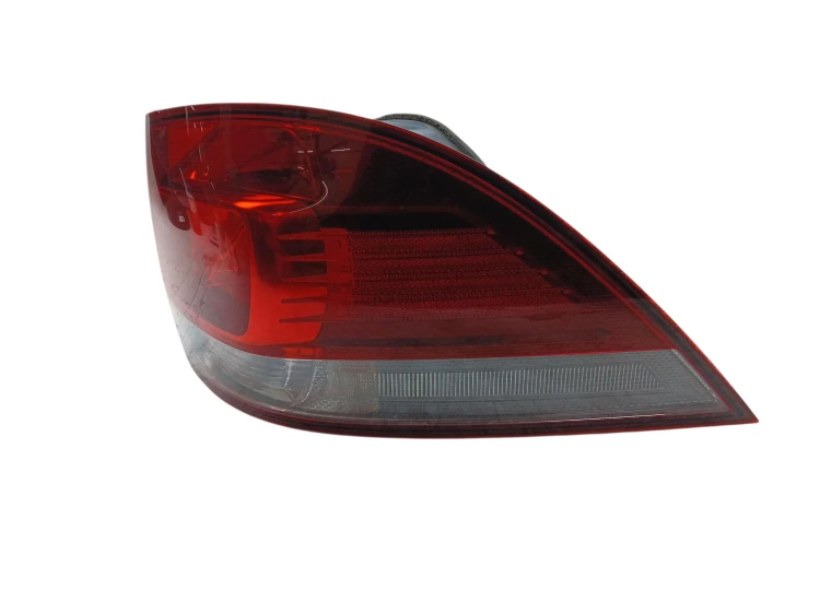 LAMPA PRAWY TYŁ VOLKSWAGEN GOLF VI (2008-2014) 1.6 TDI 105KM