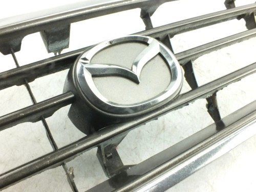 ATRAPA GRILL MAZDA MPV (1995-1998)