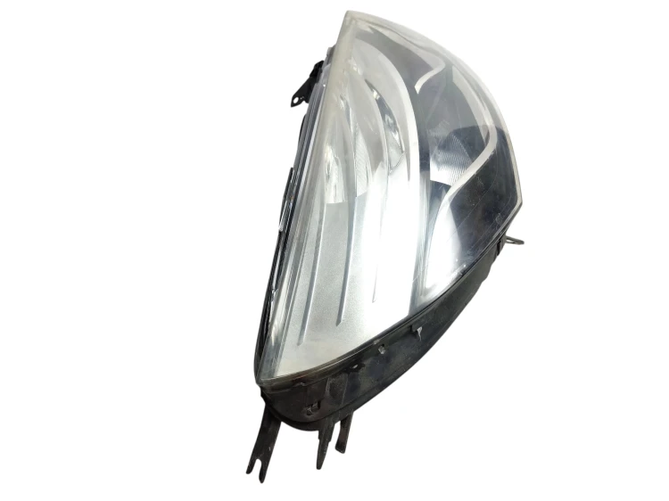 LAMPA PRAWY PRZÓD RENAULT CLIO IV (2012-2016) 1.2 16V 73KM