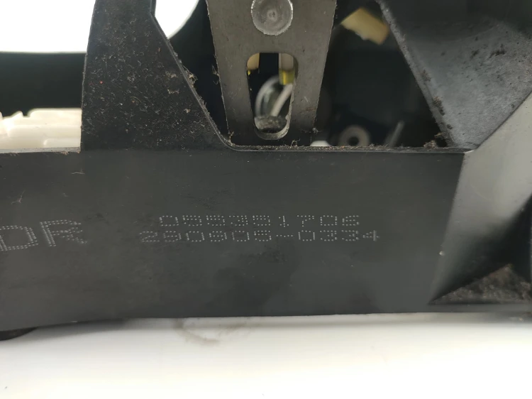 WYBIERAK LEWAREK BIEGÓW OPEL ASTRA H (2004-2006) 1.9 CDTI 120KM 055351706
