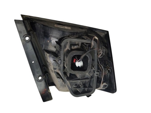 LAMPA PRAWY TYŁ SKODA FABIA III (2014-2018) 1.0 MPI 75KM 6V6945096