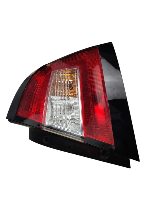 LAMPA PRAWY TYŁ SKODA FABIA III (2014-2018) 1.0 MPI 75KM 6V6945096