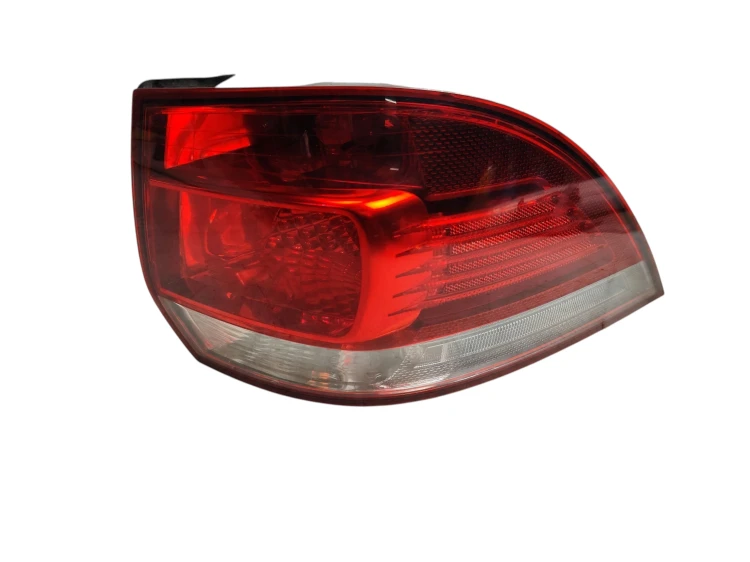 LAMPA PRAWY TYŁ VOLKSWAGEN GOLF VI (2008-2014) 1.6 TDI 105KM 1K9945096E