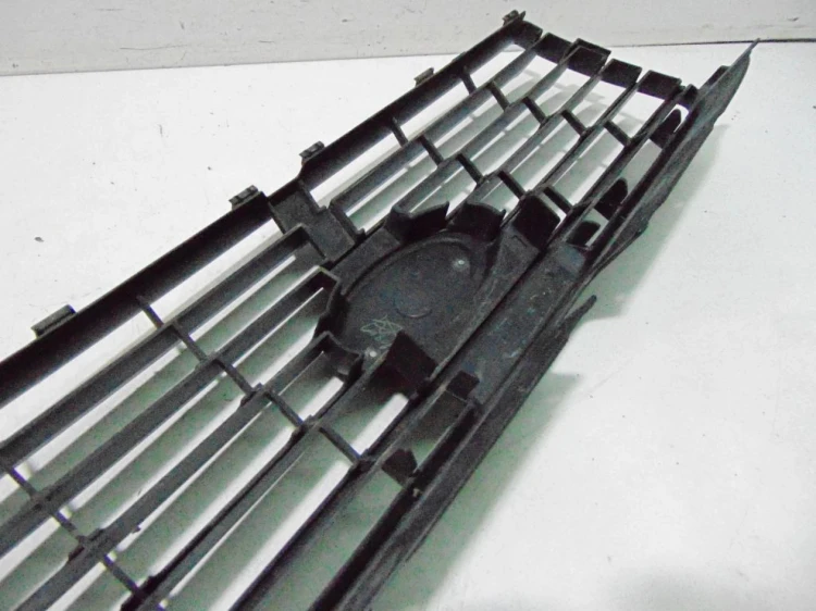 ATRAPA GRILL SUBARU FORESTER II (2002-2008)
