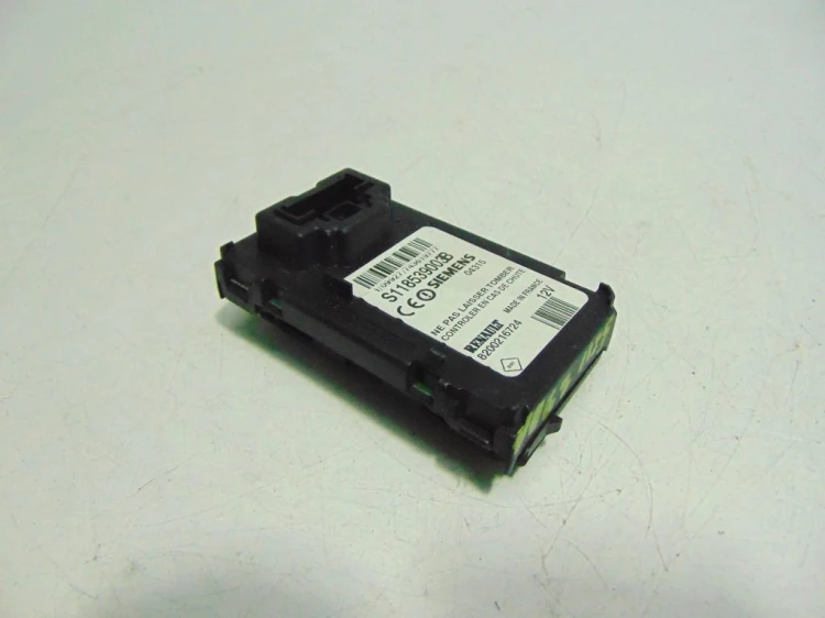 CZYTNIK KART RENAULT SCENIC II LIFT (2006-2009) 1.9 DCI 8200216724