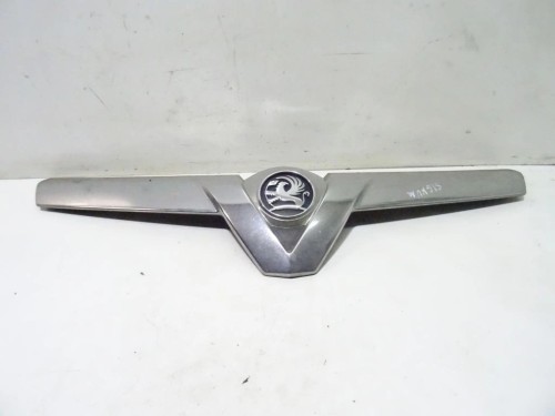 CHROM ATRAPY GRILA OPEL SIGNUM LIFT (2005-2008)