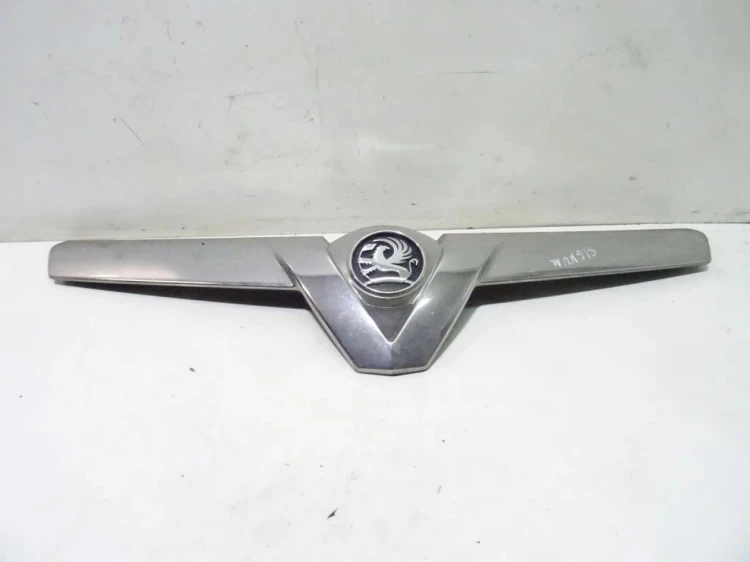 CHROM ATRAPY GRILA OPEL SIGNUM LIFT (2005-2008)