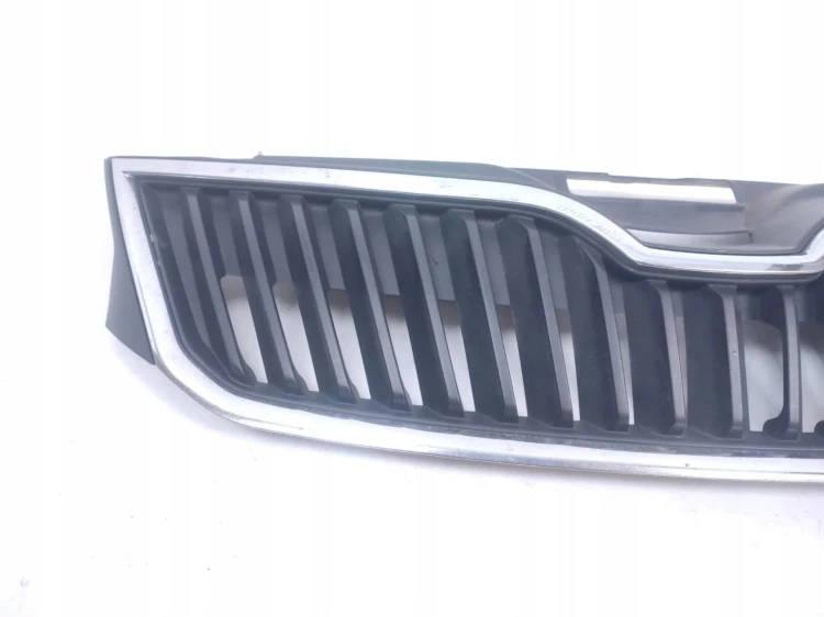 ATRAPA GRILL SKODA RAPID (2012-2017) 1.6 TDI 105KM