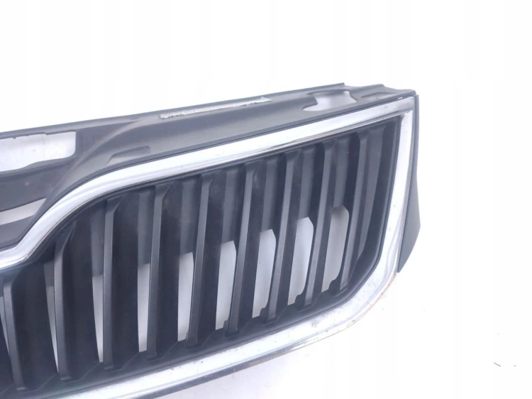 ATRAPA GRILL SKODA RAPID (2012-2017) 1.6 TDI 105KM