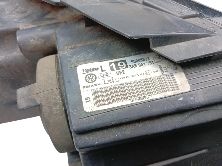 LAMPA LEWY PRZÓD VOLKSWAGEN PASSAT B7 (2010-2014) 2.0 TDI 140KM 3AB9410751