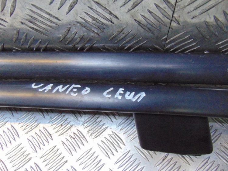 RELINGI DACHOWE MERCEDES VANEO W414 1.6