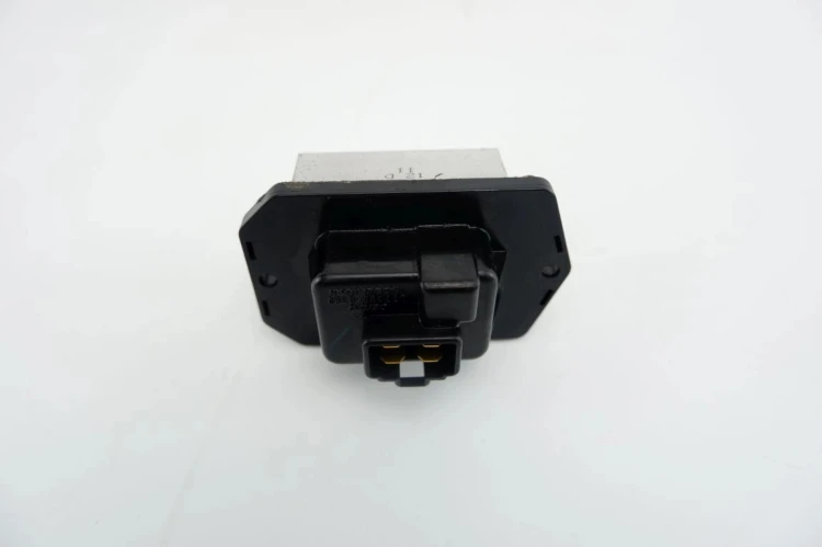 REZYSTOR DMUCHAWY SUZUKI LIANA 1.6 16V 077800-0760