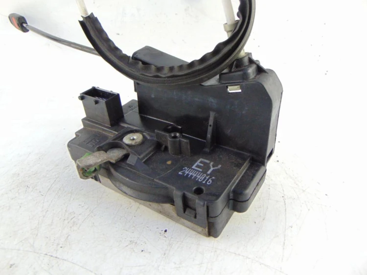 ZAMEK DRZWI PRAWY PRZÓD OPEL ASTRA II 1.6 8V 24444016