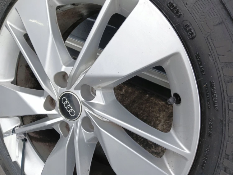 FELGA ALUMINIOWA AUDI Q2 GA 81A LIFT (2020-2023) 1.5 TFSI 150KM 81A601025A