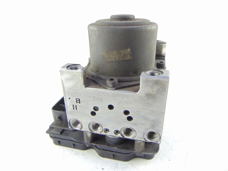 POMPA ABS MAZDA 6 I (2002-2008) GJ6E 437A0