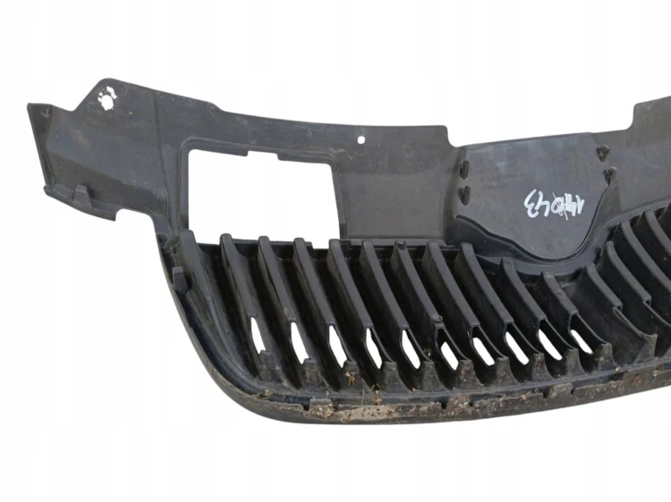 ATRAPA GRILL SKODA FABIA II LIFT (2010-2014) 1.4 16V 86KM