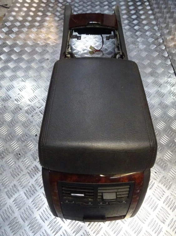 PODŁOKIETNIK VOLKSWAGEN TOUAREG