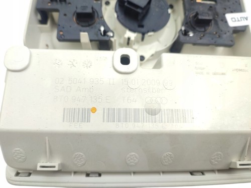 LAMPKA PODSUFITKI AUDI A4 B8 (2007-2011) 2.0 TFSI 180KM 8T0947135E