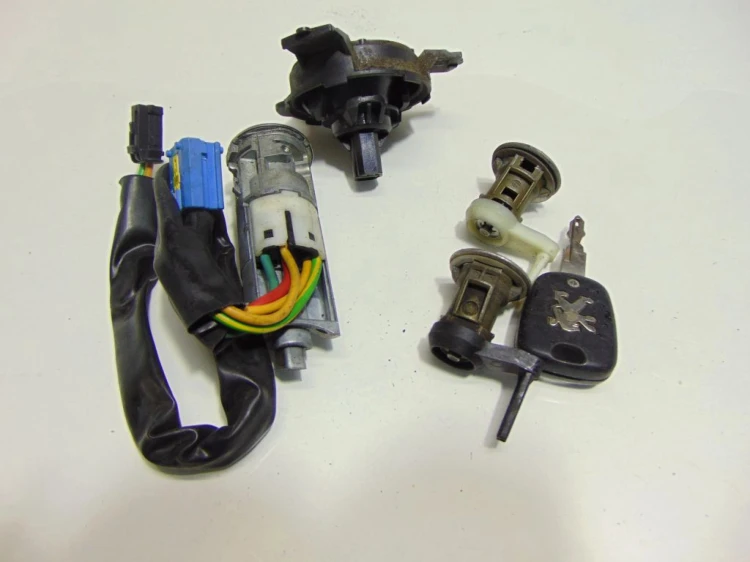 STACYJKA PEUGEOT 206 (1998-2002) 1.6 16V