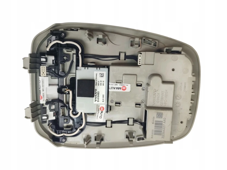 LAMPKA PODSUFITKI VOLVO XC40 (2017-2022) 1.5 T3 163KM 32366227