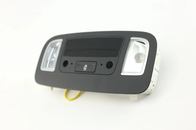 LAMPKA PODSUFITKI AUDI A3 8V LIFT (2016-2020) 1.4 TFSI 150KM 8V7947135AC