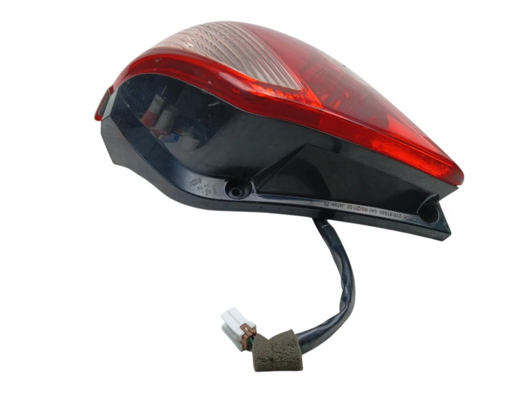 LAMPA LEWY TYŁ MITSUBISHI OUTLANDER I (2001-2006) 2.0 136KM