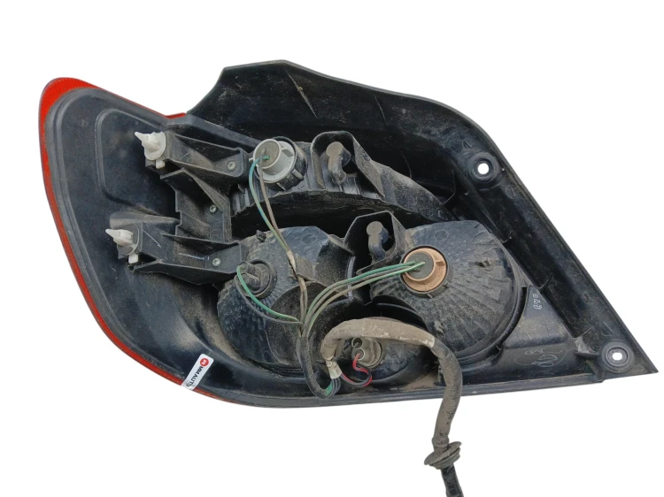 LAMPA LEWY TYŁ MITSUBISHI OUTLANDER I (2001-2006) 2.0 136KM