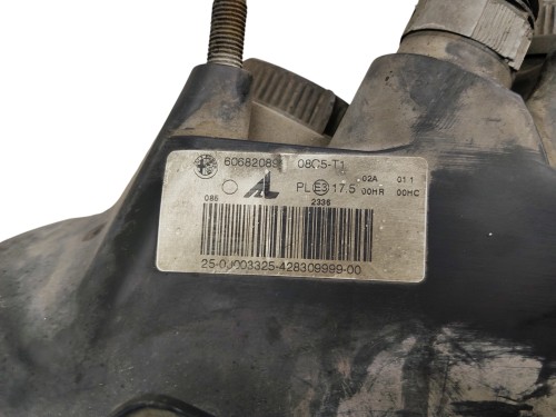 LAMPA LEWY PRZÓD ALFA ROMEO 159 (2005-2011) 1.9 JTDm 8V 120KM 60682089