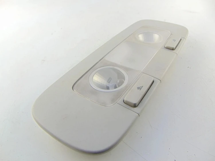 LAMPKA PODSUFITKI VOLKSWAGEN PASSAT B7 2.0 TDI 3C0947291D