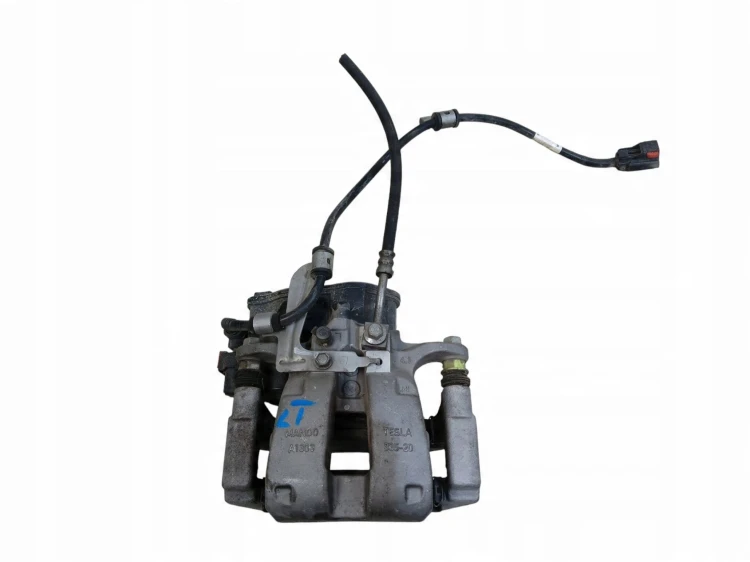 ZACISK HAMULCOWY LEWY TYŁ TESLA MODEL 3 LIFT (2020-2023) 60kWh 283KM 104462