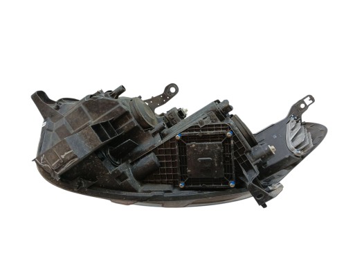 LAMPA PRAWY PRZÓD RENAULT KADJAR 260107249R