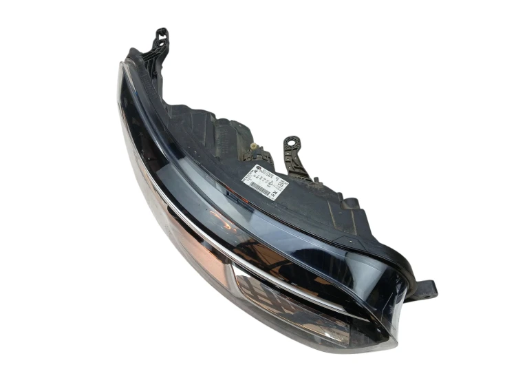 LAMPA PRAWY PRZÓD RENAULT KADJAR 260107249R