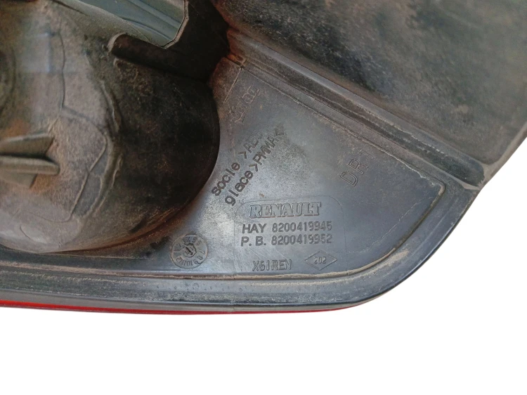 LAMPA PRAWY TYŁ RENAULT KANGOO II (2007-2013) 1.5 DCI 90KM KOMPLET Z GÓRĄ