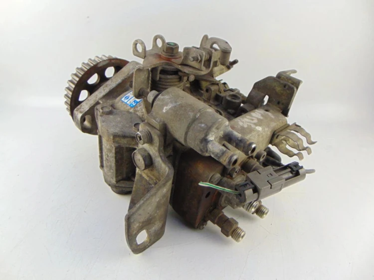 POMPA WTRYSKOWA NISSAN PRIMERA P10 2.0 TD 1670057J21 104740-2292
