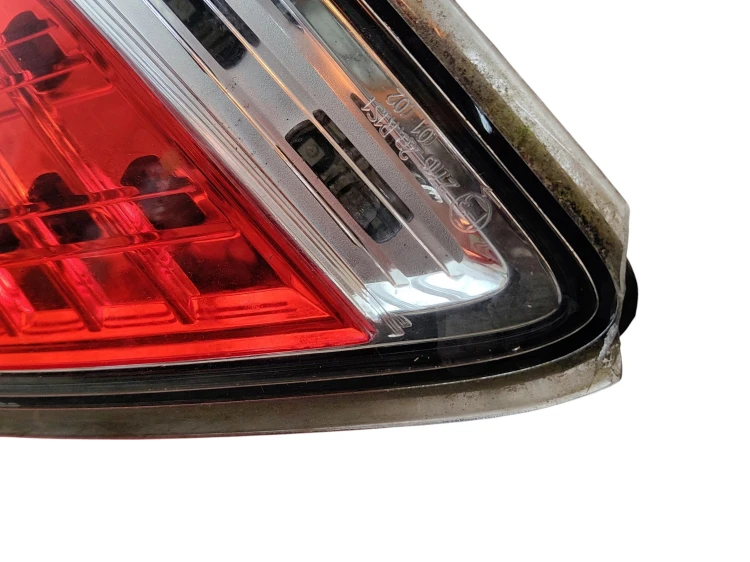 LAMPA PRAWY TYŁ LANCIA DELTA III 1.6 D MultijeT 116KM DROGIE LAMPY
